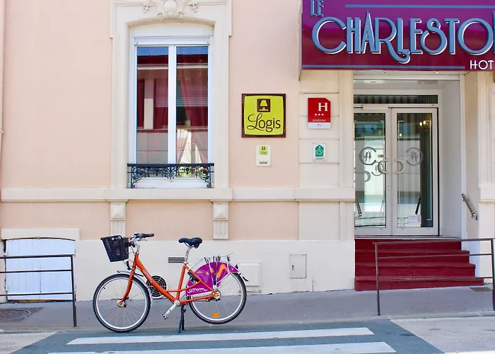 Logis Hotel - Le Charleston