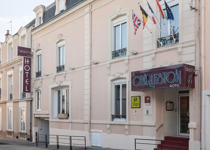 Logis Hotel - Le Charleston